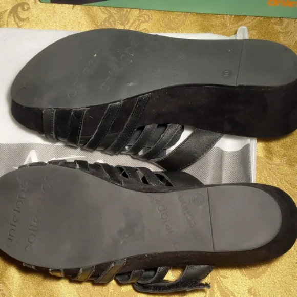 Antelope black leather wedge sandals - Picture 8 of 11